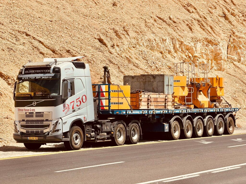 Crane Rental with Police Escort in Israel – Heavy-Duty Solutions